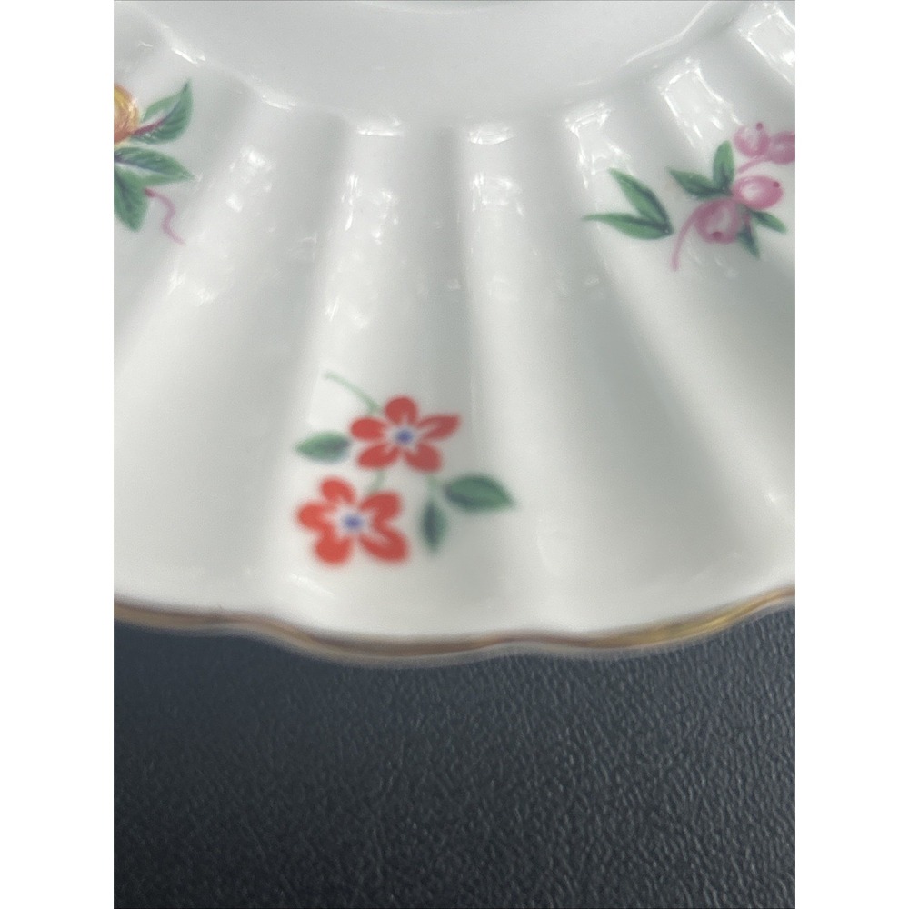 Vintage Royal Tuscan Fine Bone China Cup/Saucer Set Mini Floral Pattern - Picture 7 of 15